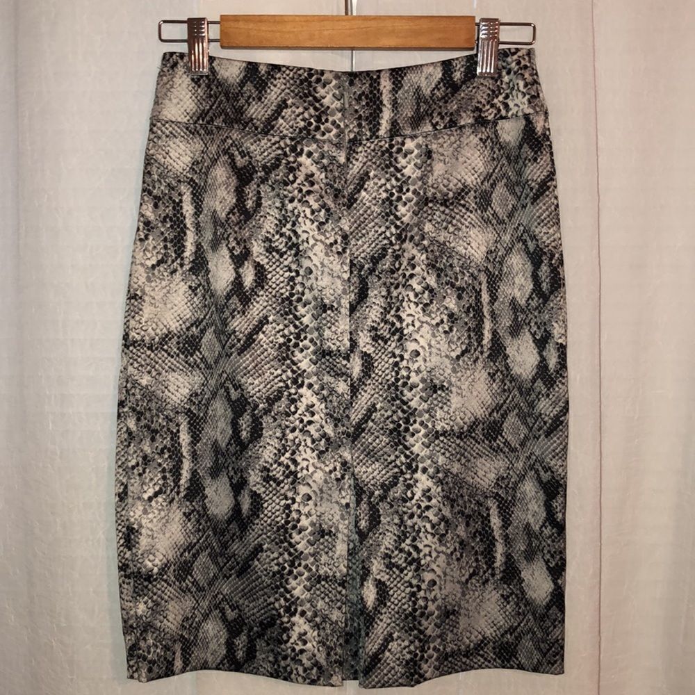 Ny&Co 2 Stretch Python Print Gray Silver Pencil S… - image 3